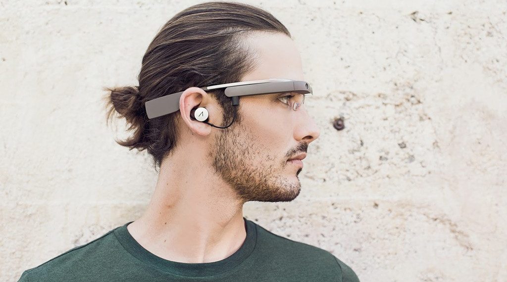 Lộ diện hình ảnh Google Glass mới