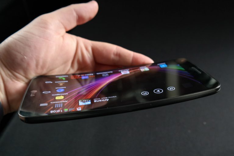 LG G Flex bán ra thị trường Mỹ