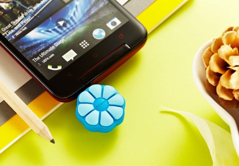 Apacer tung bút nhớ “kẹo hoa” AH172