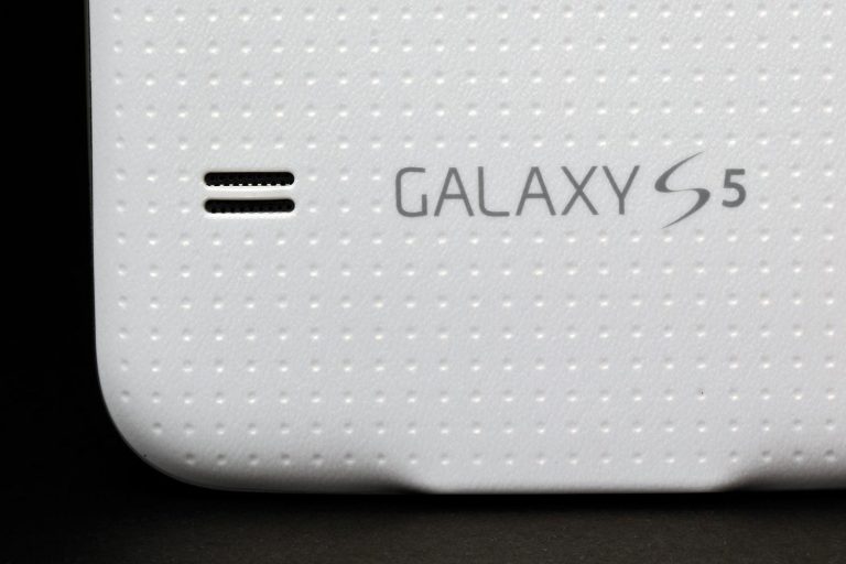 Samsung Galaxy S5 Prime sẽ có giá tới 880 USD