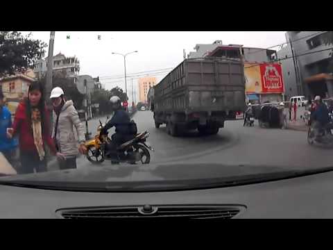 Cận cảnh tai nạn may mắn nhất tại việt nam