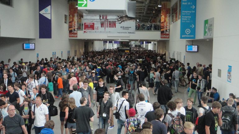 Plextor giới thiệu ổ cứng SSD M6 PRO tại Gamescom 2014