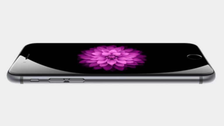 iPhone 6 bản quốc tế có giá khởi điểm 649USD