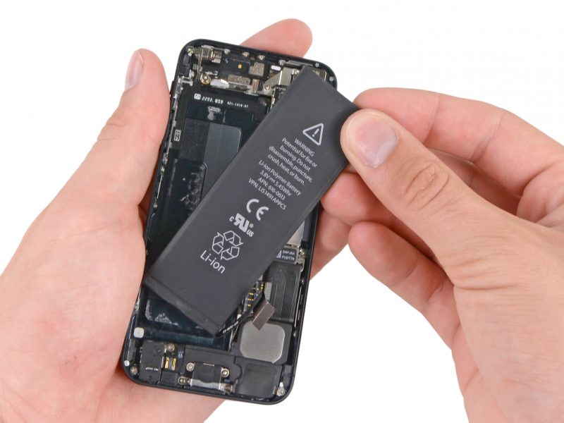 VinaPhone thông báo quy trình đổi pin iPhone 5 bị lỗi