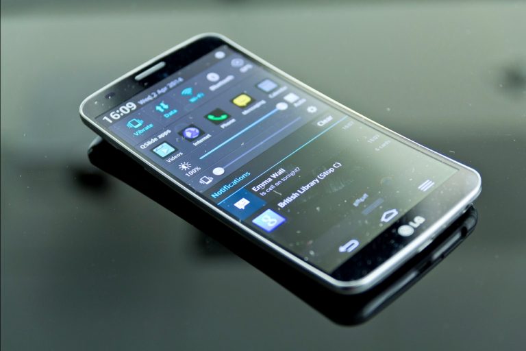 Amazon đã nhận đặt hàng trước LG G Flex 2