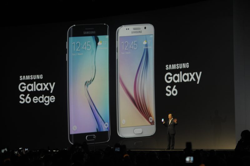 Galaxy S6, S6 Edge: Thay đổi hay “học hỏi quá đà”?