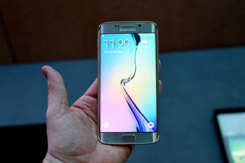 Phí thay pin Galaxy S6 và S6 Edge sẽ ở mức 45 USD