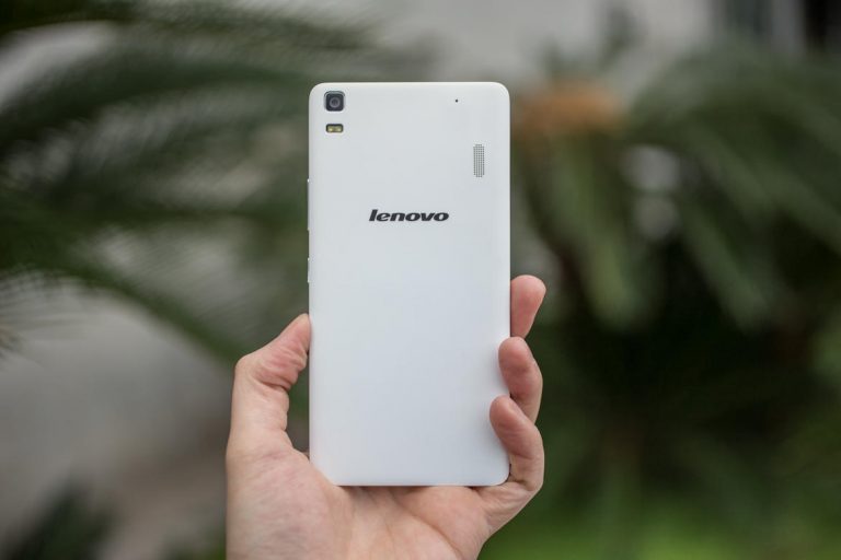 Lenovo ra mắt Phab Plus với màn hình 6,8 inch và pin 3.500 mAh