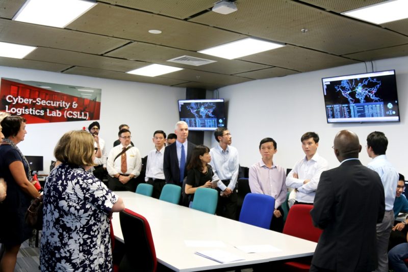 RMIT Việt Nam ra mắt phòng Thực hành an ninh mạng mới