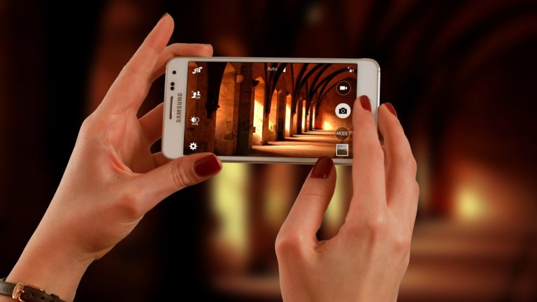 Điện thoại Samsung và LG sẽ chưa có màn hình 4K trong năm 2016