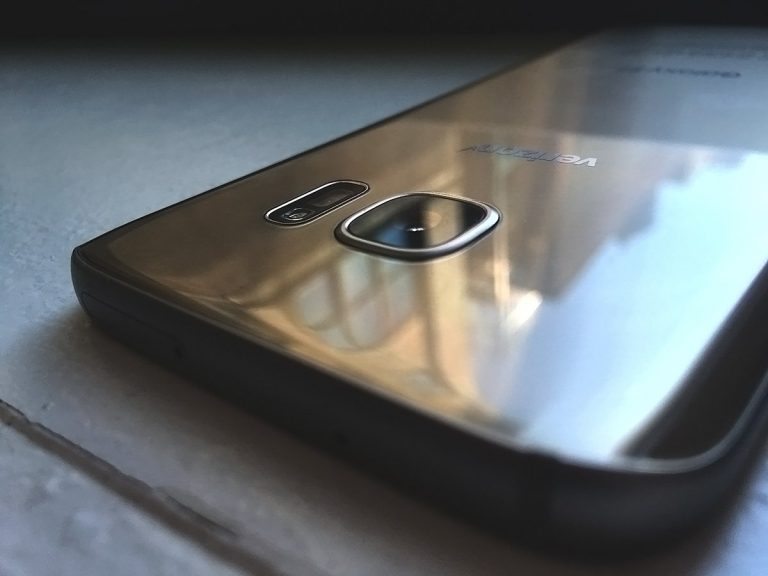 Smartphone nào chụp hình tốt nhất hiện nay?