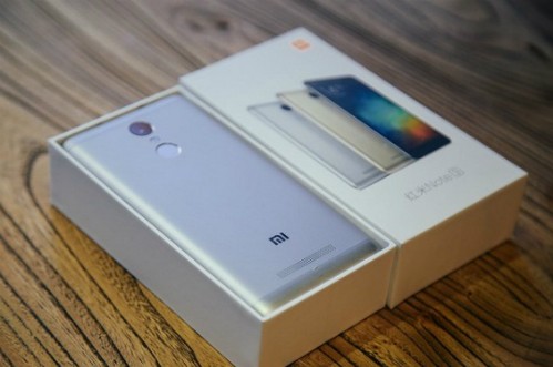 5 smartphone pin lớn, giá tốt mới bán ở Việt Nam