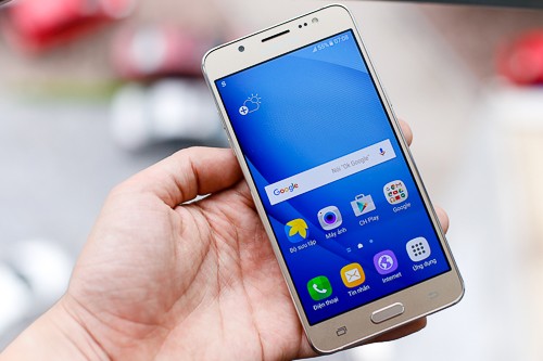 5 smartphone pin lớn, giá tốt mới bán ở Việt Nam