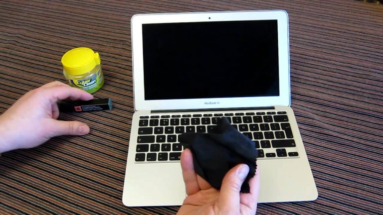 10 lưu ý để chăm sóc chiếc laptop của bạn