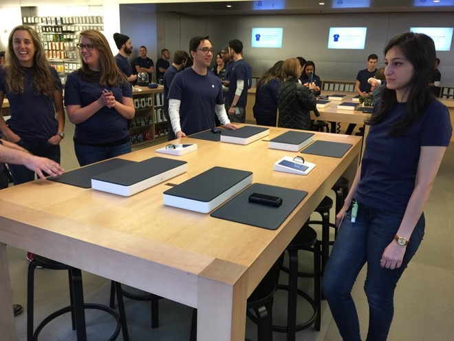 Chuyện chưa từng kể của nhân viên Apple Store