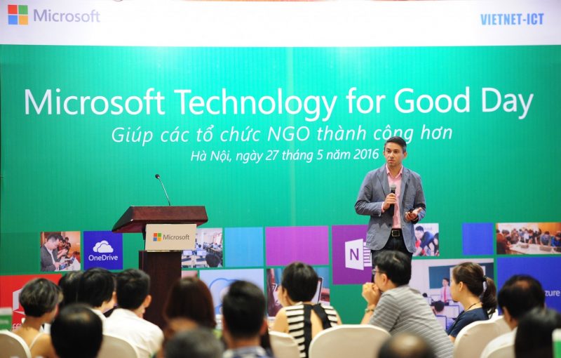 Microsoft đẩy mạnh công tác ứng dụng CNTT và điện toán đám mây phục vụ cộng đồng