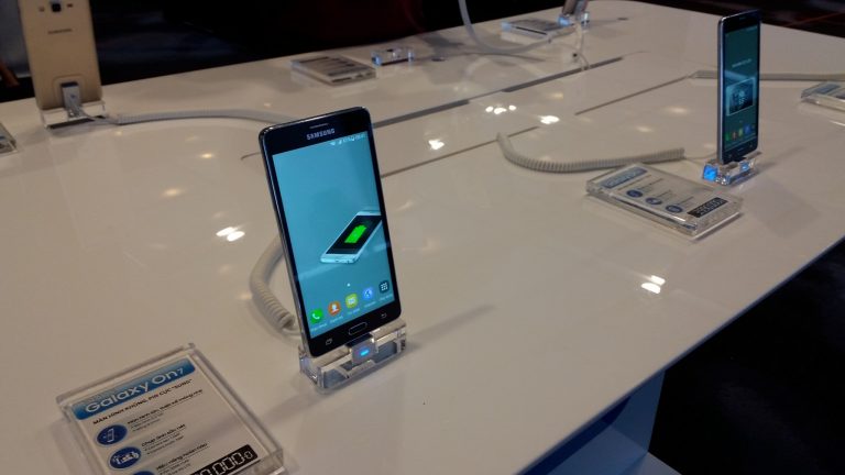 Samsung Galaxy On7 ra mắt, bán độc quyền online qua FPT Shop