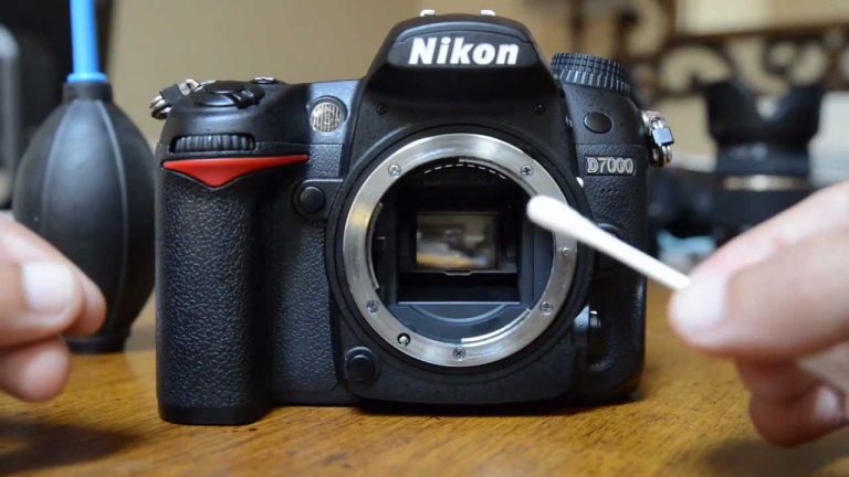 Hướng dẫn vệ sinh máy ảnh DSLR