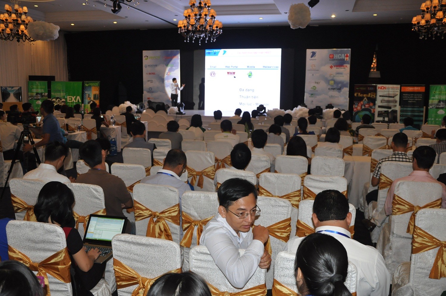 Sôi động Ngày hội Cloud8 lần VI