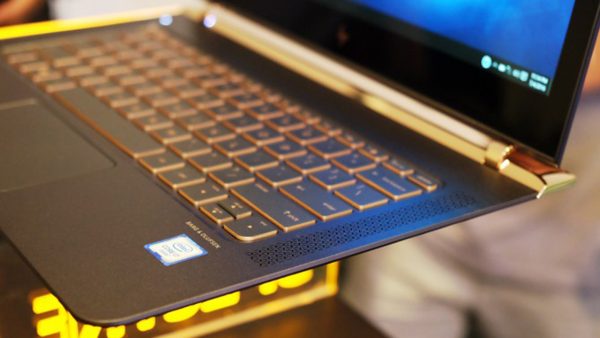 HP_Spectre_01_trainghiemso