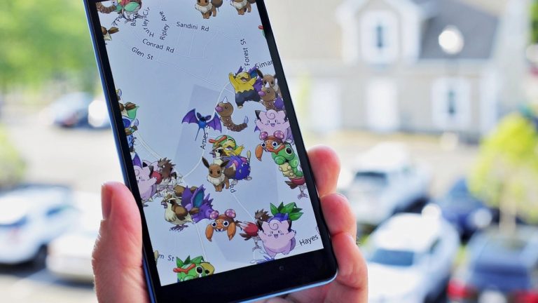 Fan Windows Phone không được chơi Pokémon Go, nhưng cheat được
