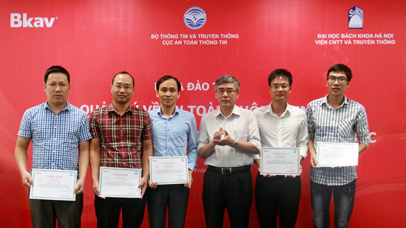Bkav đào tạo an ninh mạng cho các bộ ban ngành, tỉnh
