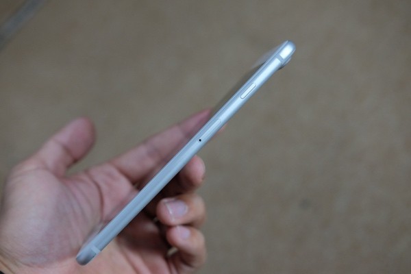 iPhone 7 Plus màu bạc, màu đen nhám đã về Việt Nam