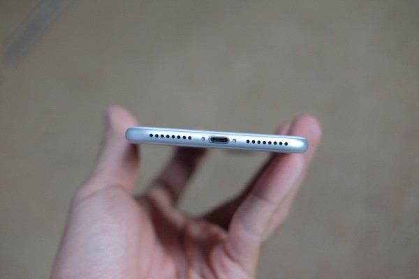 iPhone 7 Plus màu bạc, màu đen nhám đã về Việt Nam