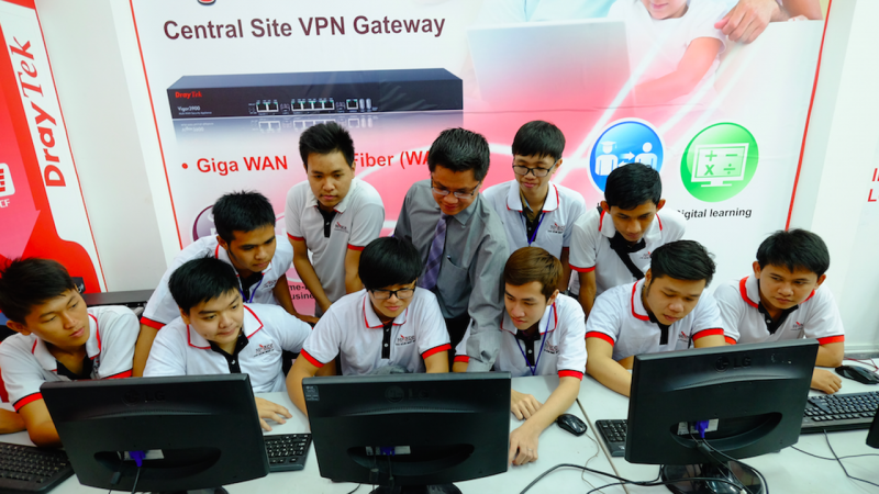 “Tiếp bước đam mê CNTT” – một chương trình thiết thực