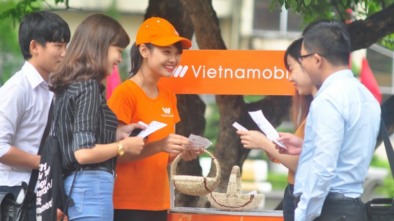 Vietnamobile miễn phí toàn bộ cước gọi và nhắn tin hỗ trợ người dân vùng lũ