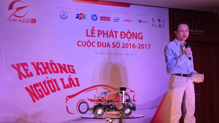 FPT tổ chức đua xe không người lái