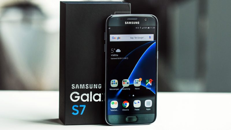Samsung gặp sự cố vỡ kính camera điện thoại Galaxy S7
