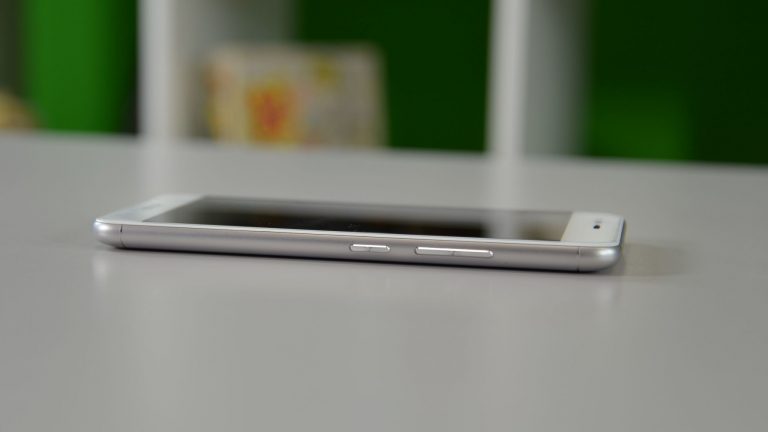 Zenfone 4 (2017) rò rỉ cấu hình với màn hình 5.7 inch, RAM 6GB