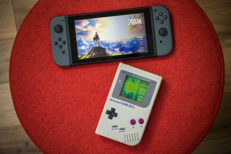 Kích cỡ của Nintendo Switch qua hình ảnh