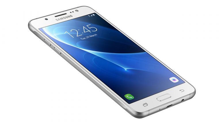 Galaxy J5 2016 giá giảm còn 3,69 triệu đồng