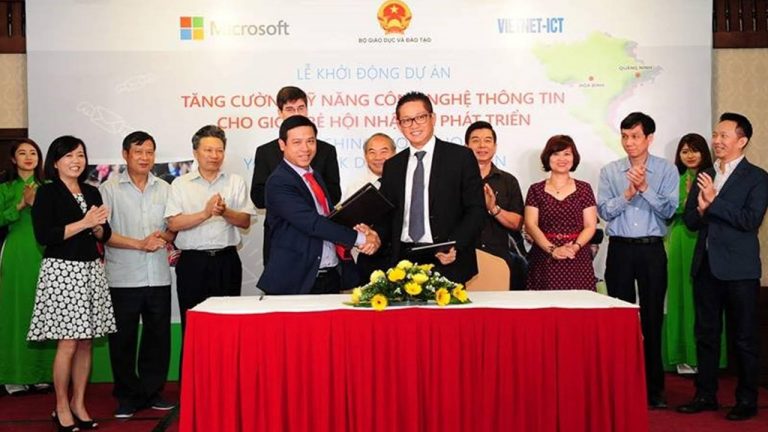 Hơn 50.000 trẻ em vùng khó tiếp cận chương trình tin học ứng dụng và khoa học máy tính