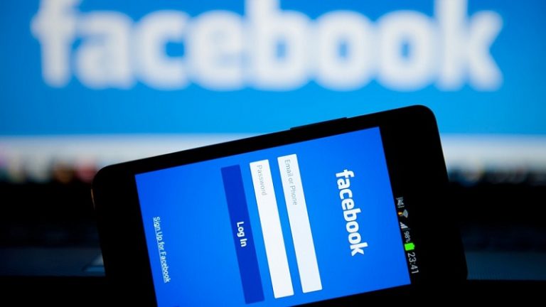 Cảnh giác với chiêu lừa bán tiền giả qua Facebook