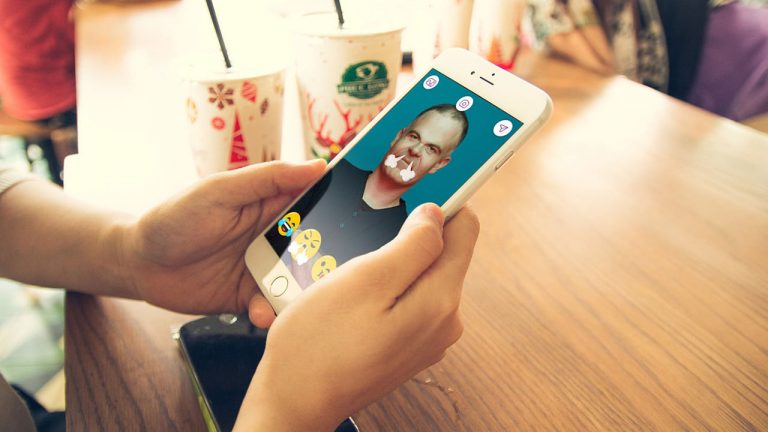 Memoji: Biến ảnh chân dung thành biểu tượng Emoji ngộ nghĩnh