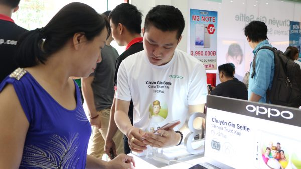 OPPO F3 chính thức được bán ra
