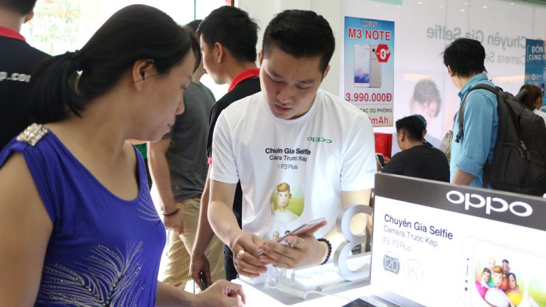 OPPO F3 chính thức được bán ra