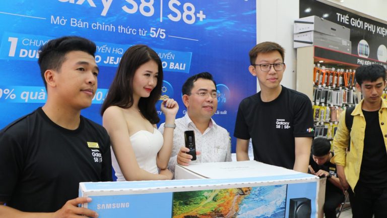 FPT Shop: Hơn 15.000 đơn hàng đặt mua trước Galaxy S8/ S8 Plus