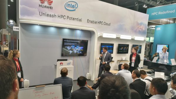Huawei thành lập Trung tâm Xuất sắc Điện toán Hiệu năng cao Toàn cầu