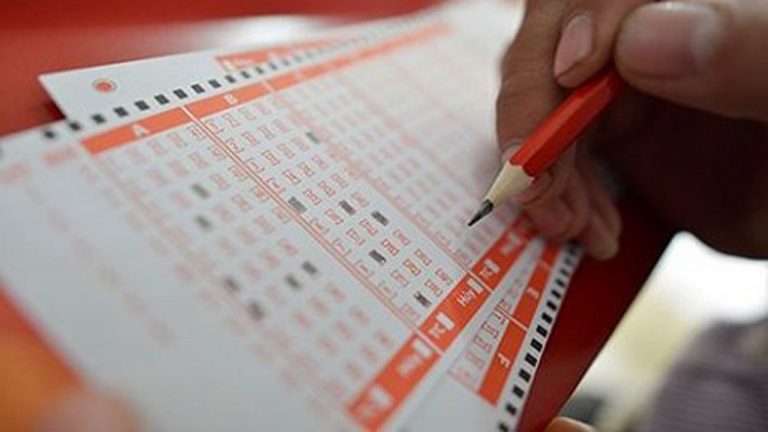 Ứng dụng mua vé Vietlott trực tuyến đáng tin không?