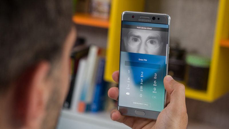 Nhận diện mống mắt trên Galaxy S8 có thể bị qua mặt bởi hồ dán
