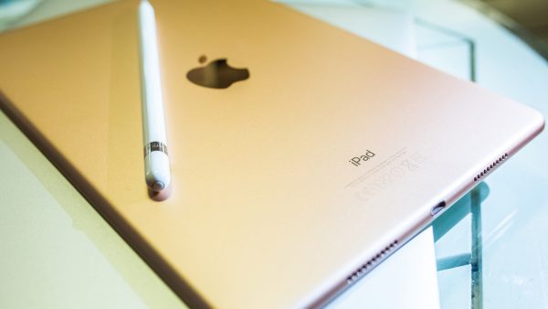 iPad Pro 2017 bản 10.5 inch chính thức lên kệ, giá từ 16,99 triệu đồng