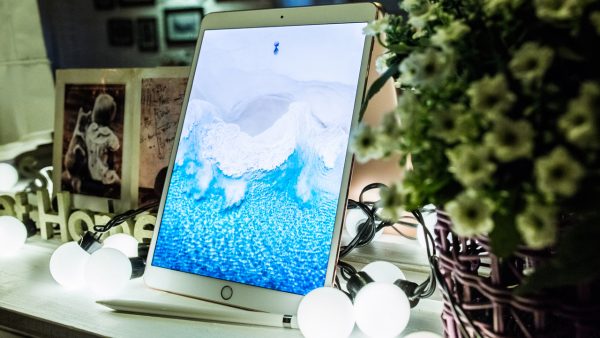 iPad Pro 2017 bản 10.5 inch chính thức lên kệ, giá từ 16,99 triệu đồng