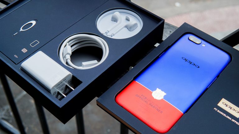 OPPO R11 FC Barcelona Edition đầu tiên tại Việt Nam có gì hay?