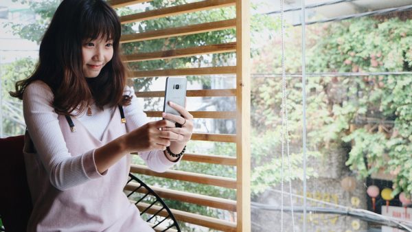 Chụp ảnh selfie là gì?