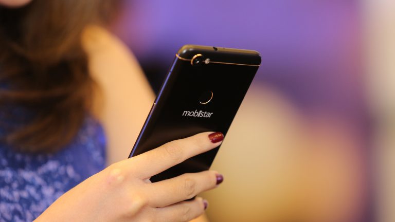 Mobiistar tung “vũ khí” mới: Prime X Max với 4 camera, màn hình vô cực