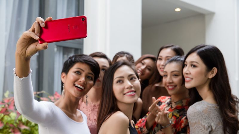 OPPO F5 ra mắt 4/11, màn hình tràn 18:9, ứng dụng AI vào làm đẹp khi selfie